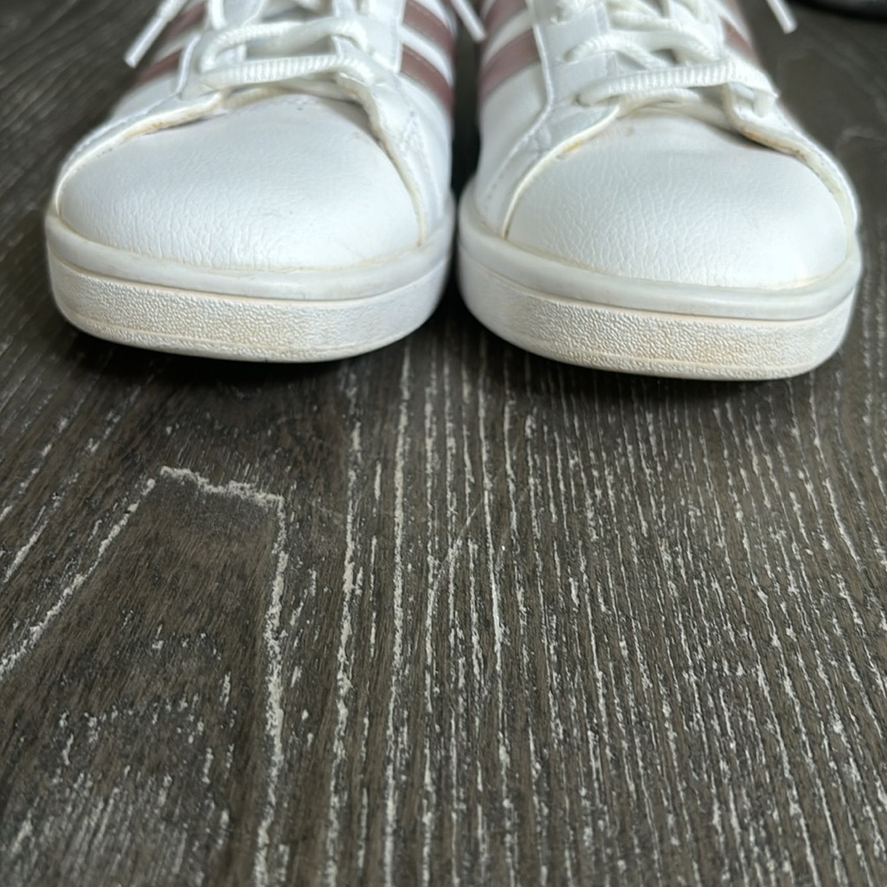 Adidas - Picture 9 of 13